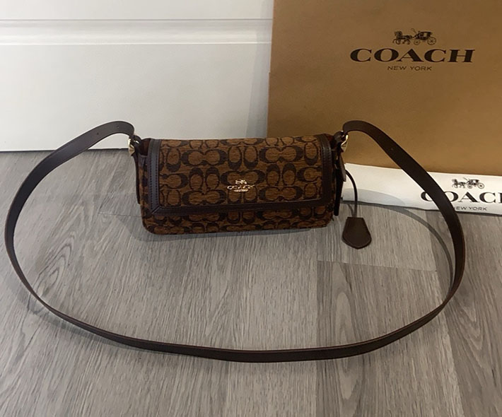 最高級コーチスーパーコピー COACH エッタ スモール フラップ ショルダー バッグ・シグネチャー シェニール トリュフ CCV65 IMA7U コーチ バッグ アウトレット - 画像 (8)