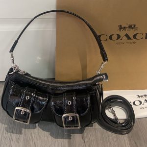 コーチ バッグ 黒 アウトレット