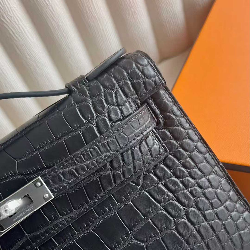 エルメス ポシェット ケリー 定価 HERMES ポシェットケリー クロ クロコダイル シルバー金具 26210444 エルメス 新作バッグ - 画像 (9)