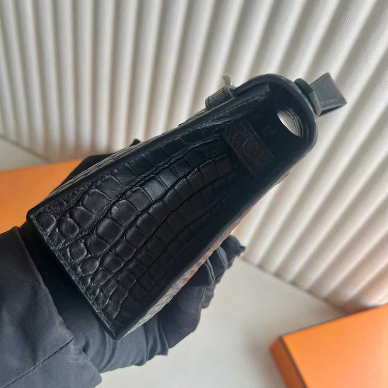エルメス ポシェット ケリー 定価 HERMES ポシェットケリー クロ クロコダイル シルバー金具 26210444 エルメス 新作バッグ - 画像 (6)