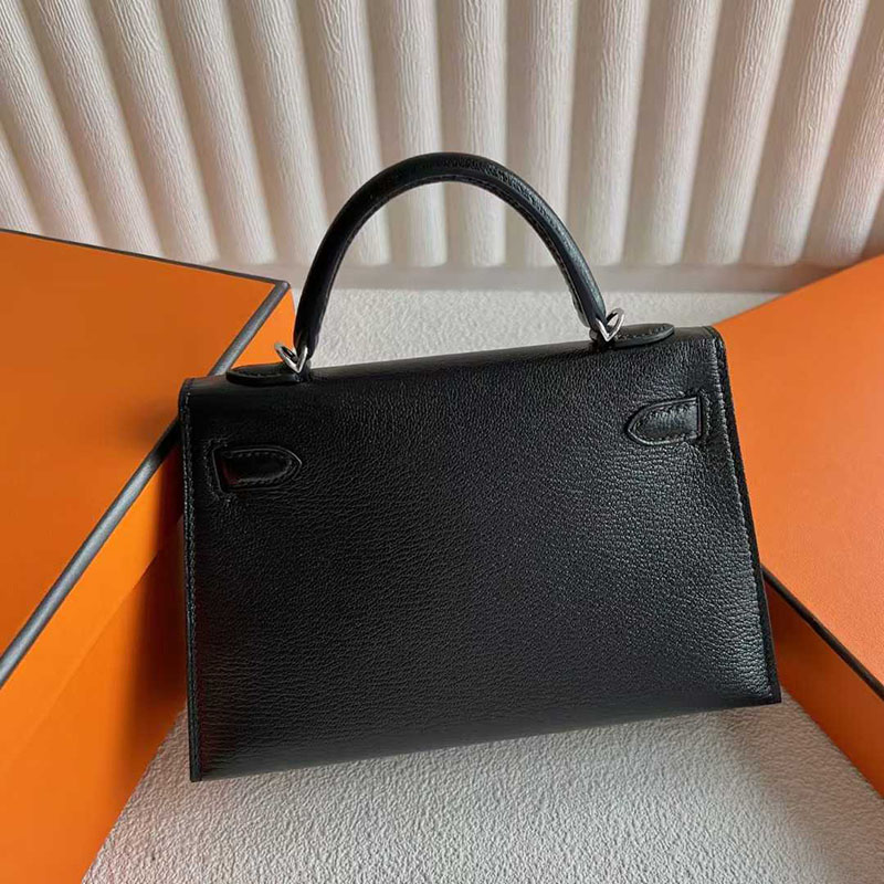 エルメス ミニケリー 黒 HERMES ケリーミニ2 外縫い 黒 ブラック シェブルミゾル シルバー金具 26210448 エルメス 新作バッグ - 画像 (7)