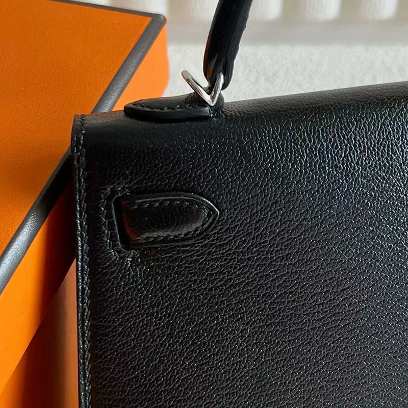 エルメス ミニケリー 黒 HERMES ケリーミニ2 外縫い 黒 ブラック シェブルミゾル シルバー金具 26210448 エルメス 新作バッグ - 画像 (6)