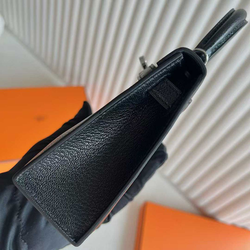 エルメス ミニケリー 黒 HERMES ケリーミニ2 外縫い 黒 ブラック シェブルミゾル シルバー金具 26210448 エルメス 新作バッグ - 画像 (5)