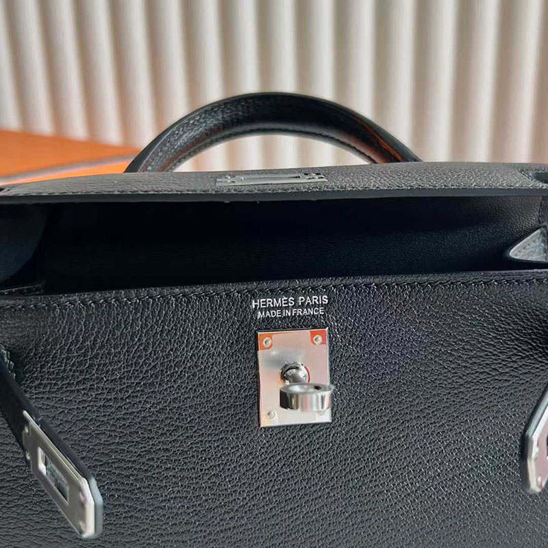 エルメス ミニケリー 黒 HERMES ケリーミニ2 外縫い 黒 ブラック シェブルミゾル シルバー金具 26210448 エルメス 新作バッグ - 画像 (3)