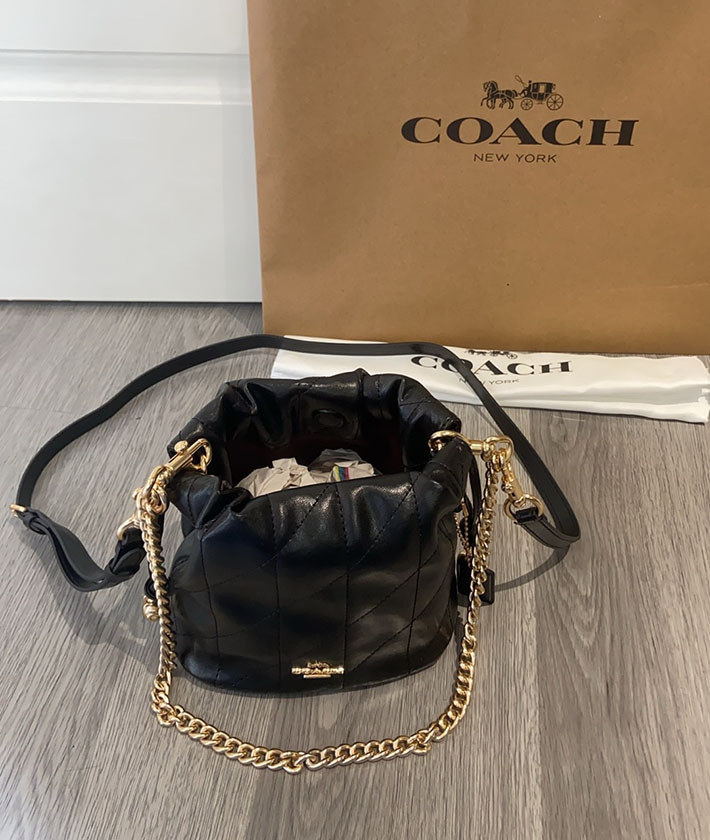 コーチ バッグ アウトレット COACH フェイ ミニ ドローストリング バッグ・キルティング ブラック CDB69 IMBLK レディース コーチ バッグ - 画像 (9)