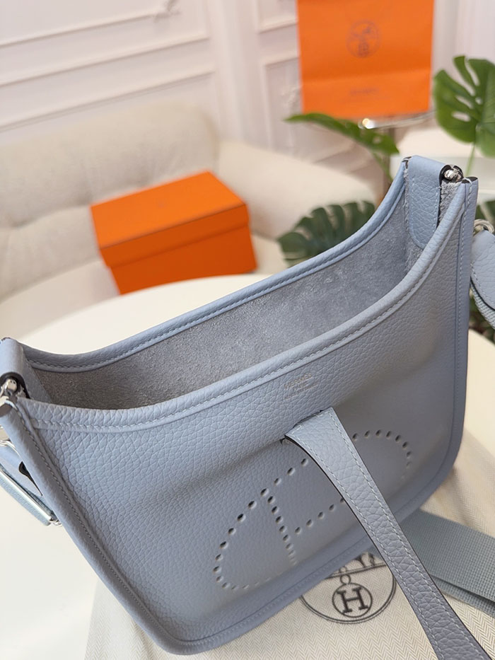 エブリン 定価 2026 HERMES エヴリン3 23 グリパンタン トリヨンクレマンス シルバー金具 26210471 エルメス 新作バッグ - 画像 (7)