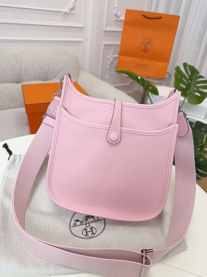 エルメス エブリン 公式 HERMES エヴリン3 23 ローズサクラ トリヨンクレマンス シルバー金具 26210472 エルメス 新作バッグ - 画像 (9)