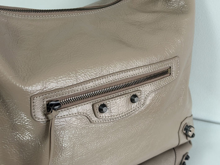 バレンシアガ バッグ 人気 レディース BALENCIAGA ルシティ ホーボーバッグ ミディアム 鞄 セサミ 8525742ABEK2914 バレンシアガ バッグ レディース - 画像 (8)