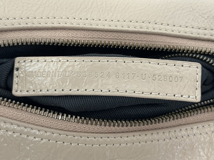 バレンシアガ バッグ 人気 レディース BALENCIAGA ルシティ ホーボーバッグ ミディアム 鞄 セサミ 8525742ABEK2914 バレンシアガ バッグ レディース - 画像 (4)