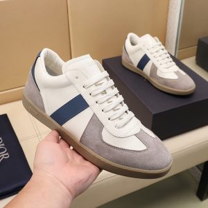 ディオール スニーカー アウトレット