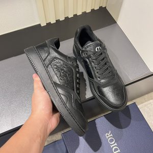 ディオール スニーカー 人気