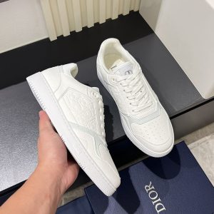スニーカー メンズ 流行り