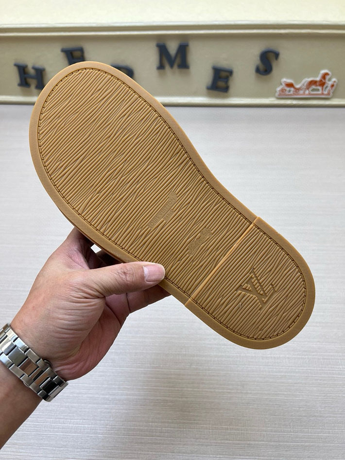 メンズ・レディース兼用 ルイヴィトン LV マイアミ ミュール サンダル ウォーターフロント ライン 2629646 ルイヴィトン サンダル 安い - 画像 (4)