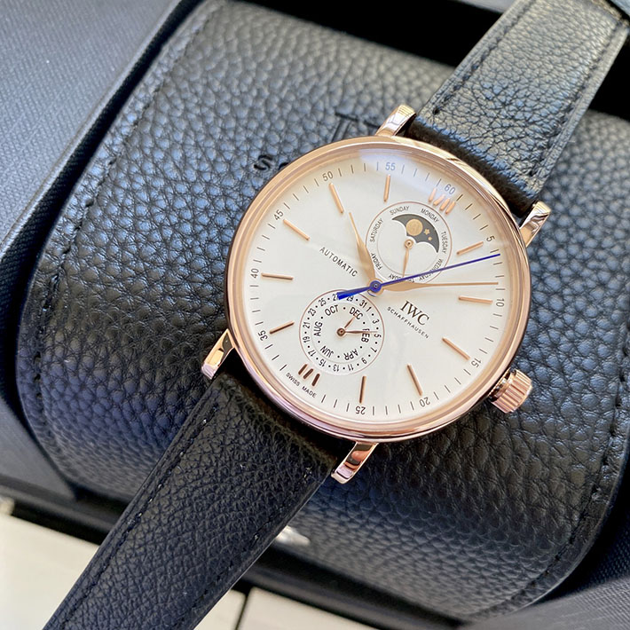 最高級IWCスーパーコピー IWC時計コピー ポートフィノ コンプリート カレンダー 41mm 2629704 iwc 時計 芸能人 - 画像 (5)