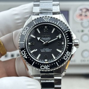 オメガ 時計 どこの国