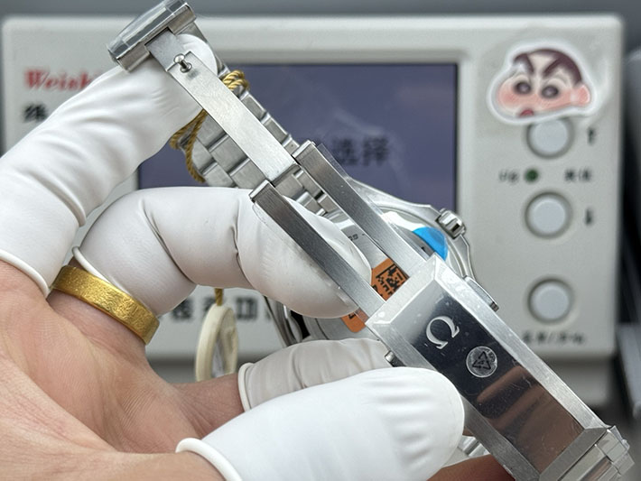 最高級オメガスーパーコピー OMEGA 42mm シーマスター プラネットオーシャン ウルトラディープ 2629721 オメガ 時計 どこの国 - 画像 (2)