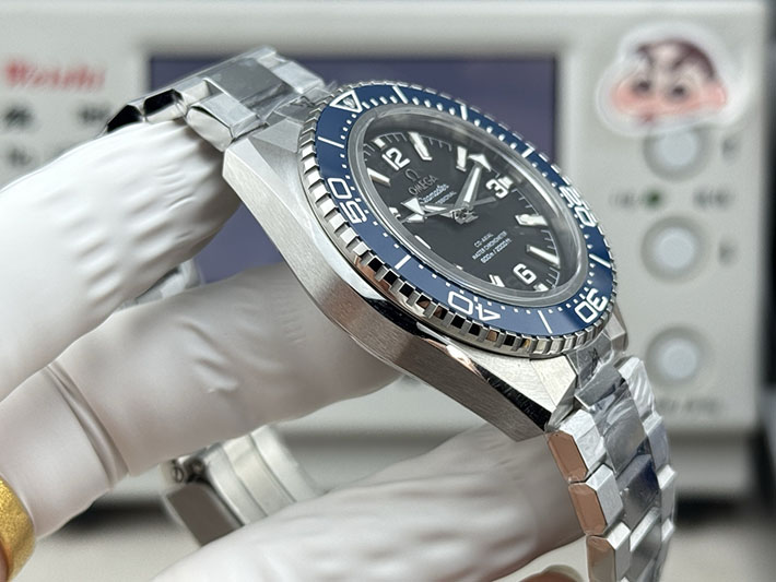 最高級オメガスーパーコピー OMEGA 42mm シーマスター プラネットオーシャン ウルトラディープ 2629722 オメガ 時計 値段 - 画像 (5)