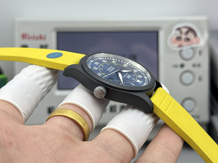 最高級IWCスーパーコピー パイロットウォッチ オートマティック 41 トップガン レイク・タホ 2629732 IWC 時計 メンズ 人気 - 画像 (4)