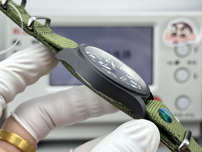 最高級IWCスーパーコピー パイロットウォッチ オートマティック 41 トップガン レイク・タホ 2629737 IWC 店舗 東京 - 画像 (5)