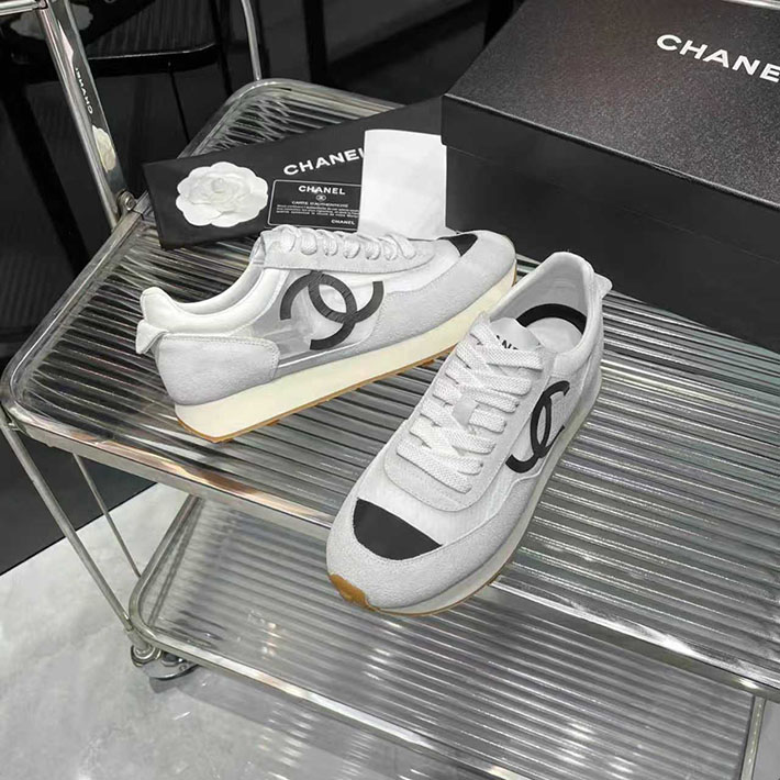 レディース 最高級シャネルスーパーコピー CHANEL 2026年春夏 新作 CC ランニング スニーカー 2629754 シャネル スニーカー レディース - 画像 (2)