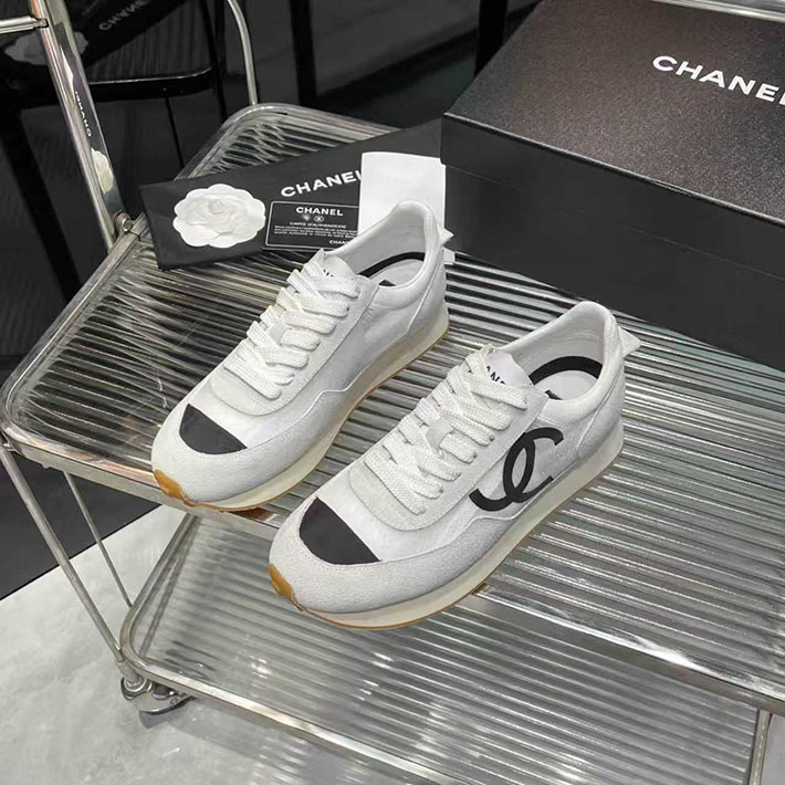 レディース 最高級シャネルスーパーコピー CHANEL 2026年春夏 新作 CC ランニング スニーカー 2629754 シャネル スニーカー レディース - 画像 (4)