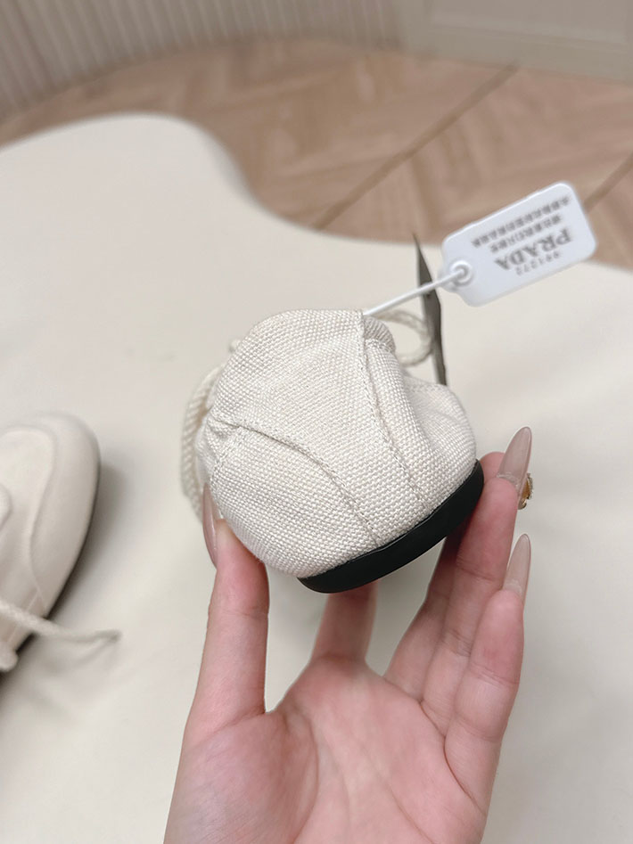 最高級プラダスーパーコピー PRADA Collapse canvas sneakers with buckled strap 2629773 バレエシューズブランド 人気 - 画像 (7)