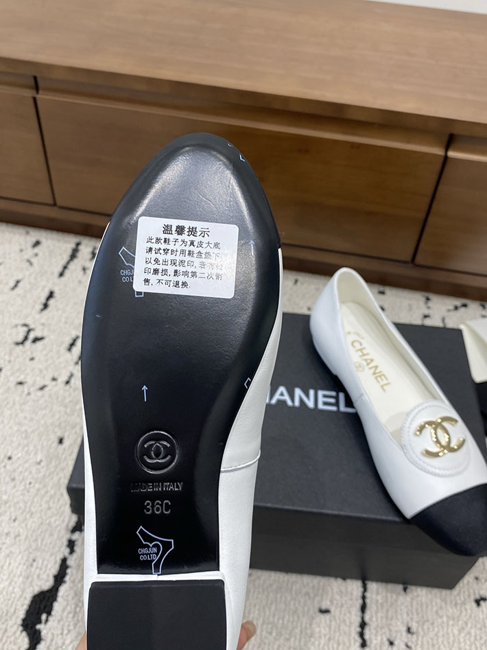最高級シャネルスーパーコピー CHANEL 2026年春夏 新作 ローファー CCロゴ カーフスキン グログラン 2629817 シャネル ローファー レディース - 画像 (3)