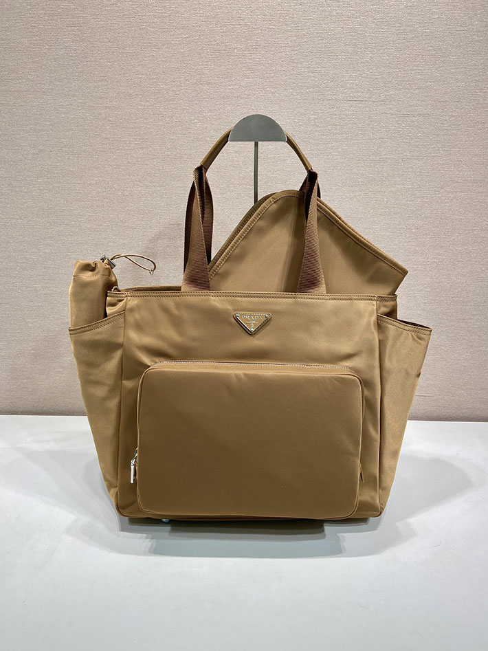 プラダ トートバッグ ナイロン