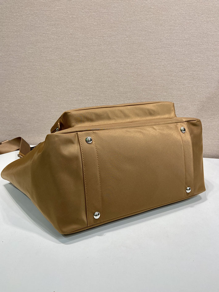 プラダ バッグ メンズ 新作 PRADA Re-Nylon ベビーバッグ ブランデー 1BG102_RV44_F0134_V_OOO プラダ トートバッグ ナイロン - 画像 (5)