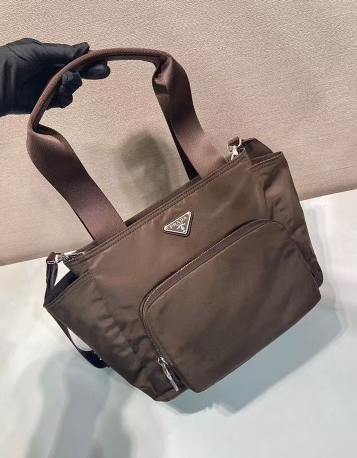 プラダ バッグ レディース PRADA Re-Nylon トートバッグ シエナブラウン 1BG582_RV44_F0038_V_OOO プラダ トートバッグ 人気 - 画像 (9)