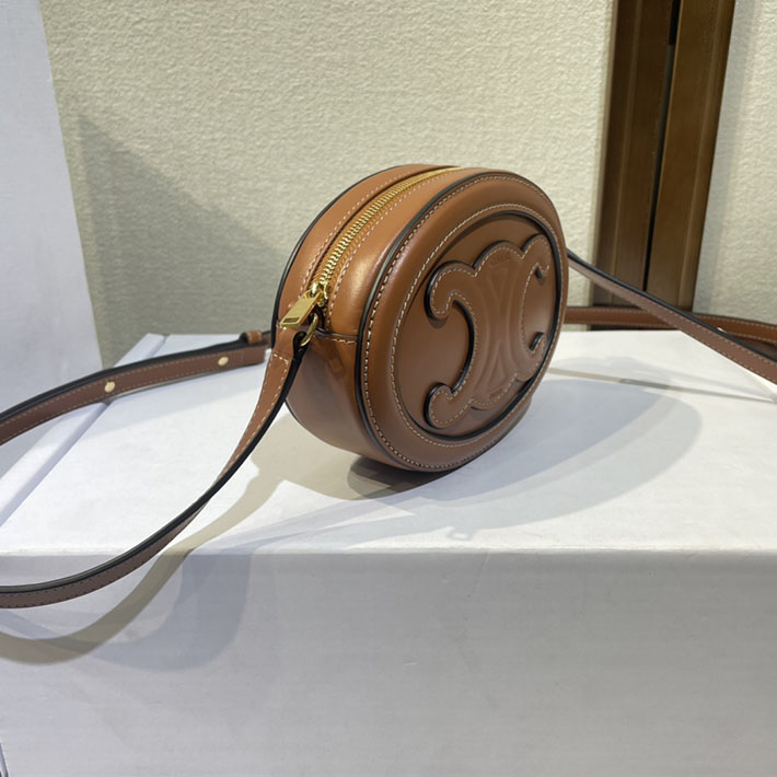 最高級セリーヌスーパーコピー CELINE ショルダーバッグ オーバルパース キュイル トリオンフ ブラウン 10I703DPQ.04LU セリーヌ ショルダーバッグ 人気 - 画像 (8)