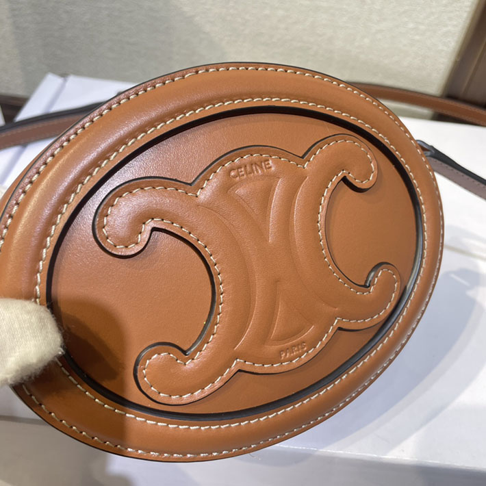 最高級セリーヌスーパーコピー CELINE ショルダーバッグ オーバルパース キュイル トリオンフ ブラウン 10I703DPQ.04LU セリーヌ ショルダーバッグ 人気 - 画像 (6)