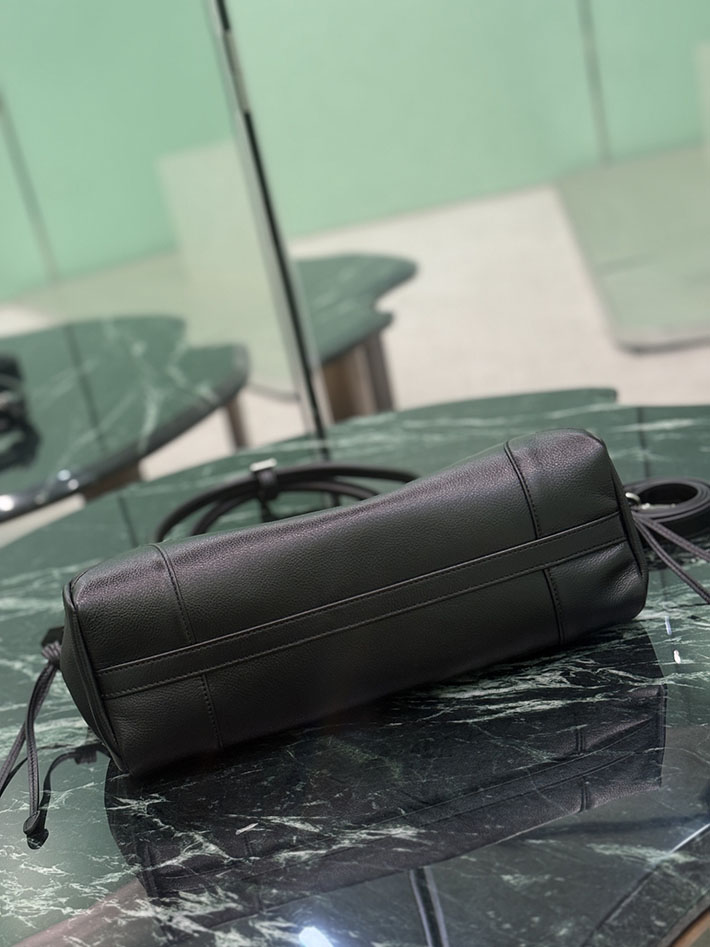 プラダ バッグ レディース PRADA ボニー アンティーク加工レザー ミディアム トートバッグ ブラック 1BG628_2HF2_F0002 レディース プラダ バッグ 人気 - 画像 (4)