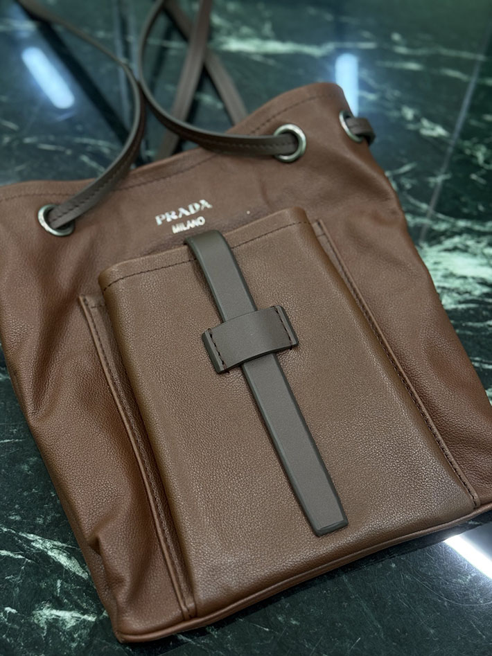 プラダ バッグ レディース PRADA レザー ミニ ショルダーバッグ ココアブラウン 1BH288_2G6F_F0324_V_OOO プラダ バッグ アウトレット - 画像 (6)