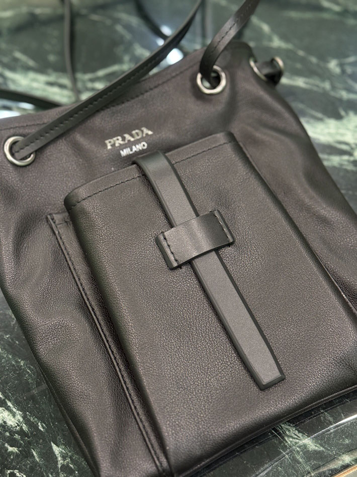 プラダ バッグ レディース PRADA レザー ミニ ショルダーバッグ ブラック 1BH288_2G6F_F0002_V_OOO プラダ バッグ人気ランキング - 画像 (6)