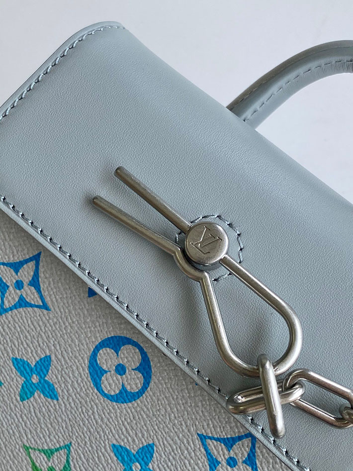ルイヴィトン バッグ 新作 Louis Vuitton モノグラム イリディセント ナノ スティーマー グレー M13905 ルイヴィトン メンズバッグ 新作 - 画像 (5)