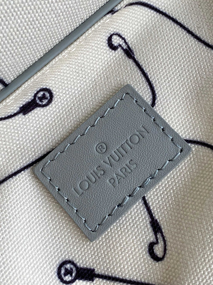 ルイヴィトン バッグ 新作 Louis Vuitton モノグラム イリディセント ナノ スティーマー グレー M13905 ルイヴィトン メンズバッグ 新作 - 画像 (2)
