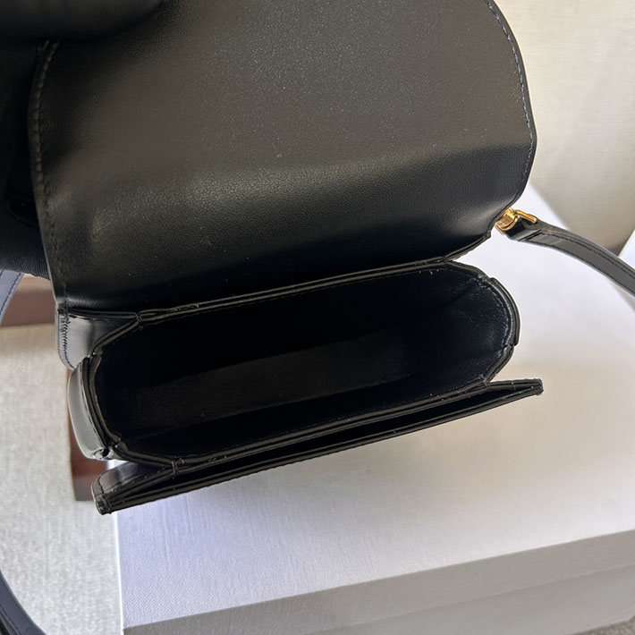 最高級セリーヌスーパーコピー CELINE Mini Besace Clea ミニ ブザス クレア ブラック 10L063ETZ.38NO セリーヌ 斜めがけ ショルダーバッグ - 画像 (2)