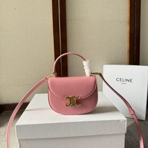 セリーヌ ショルダーバッグ アウトレット