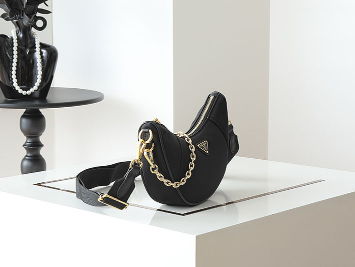 プラダ バッグ レディース PRADA Re-Nylonドゥミ・リュンヌショルダー ブラック 1BH222 R064 F0002 プラダ バッグ ナイロン ショルダー - 画像 (9)