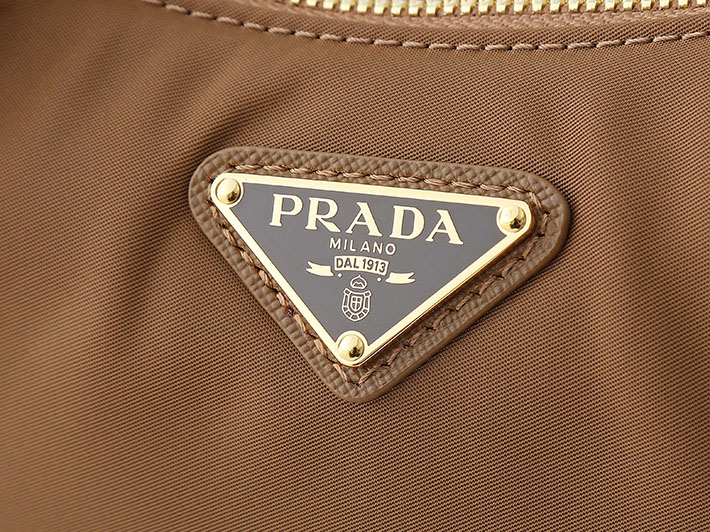 プラダ バッグ レディース PRADA Re-Nylonドゥミ・リュンヌショルダー ブラウン 1BH222 R064 F0046 プラダ ナイロン バッグ アウトレット - 画像 (6)