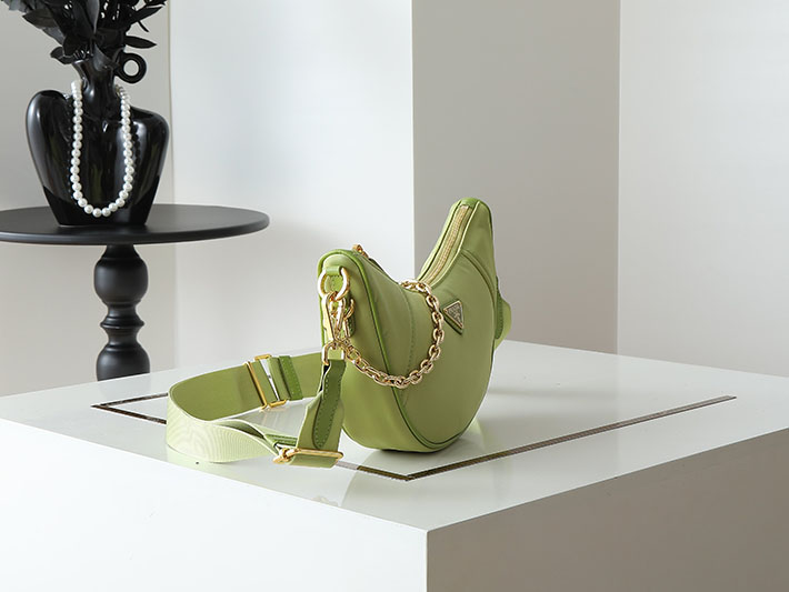 プラダ バッグ レディース PRADA Re-Nylonドゥミ・リュンヌショルダー パステルグリーン 1BH222 R064 F0RAY レディース プラダ バッグ ナイロン - 画像 (9)