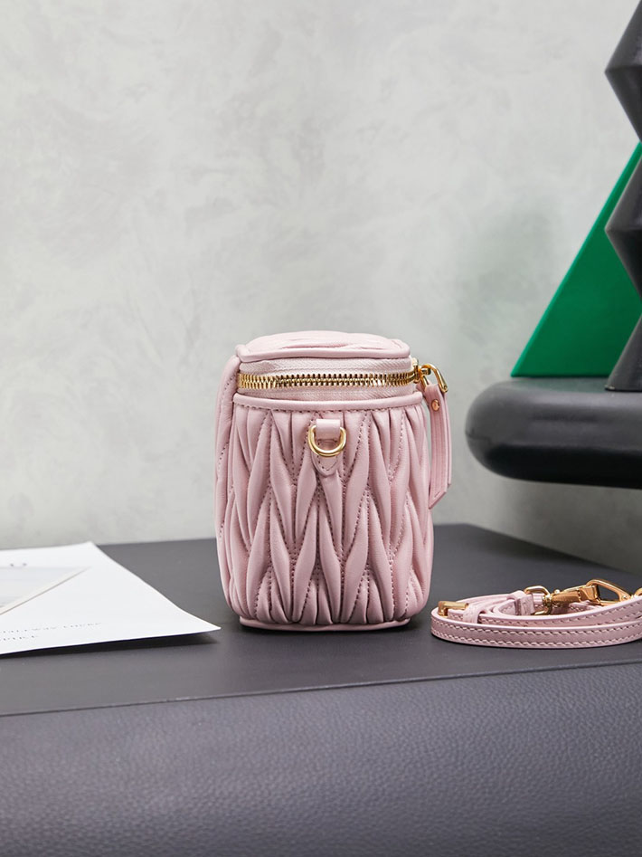 最高級MiuMiuスーパーコピー ミュウミュウ マテラッセ マイクロバッグ ショルダーバッグ ピンク 5NR018_2FPP_F0E18 ミュウ ミュウ バッグ ピンク - 画像 (9)