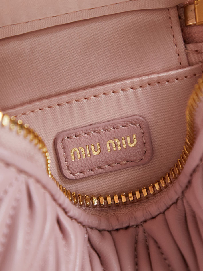 最高級MiuMiuスーパーコピー ミュウミュウ マテラッセ マイクロバッグ ショルダーバッグ ピンク 5NR018_2FPP_F0E18 ミュウ ミュウ バッグ ピンク - 画像 (2)