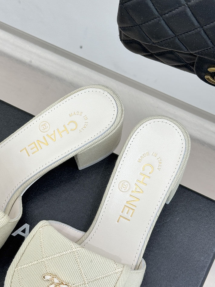 最高級シャネルスーパーコピー CHANEL ココマーク パールサンダル ミュール デニム ホワイト 2631004 シャネル サンダル 定価 - 画像 (3)