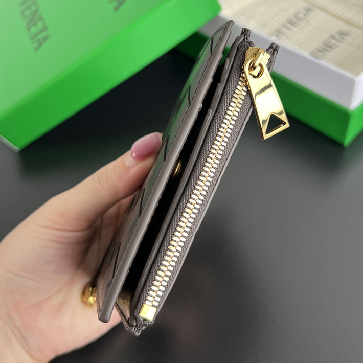 最高級ボッテガコピー Bottega Veneta ソルスティス スモール 二つ折りウォレット フォンデンテ 788055V4R412132 ボッテガ ヴェネタ 財布 メンズ 人気 - 画像 (9)