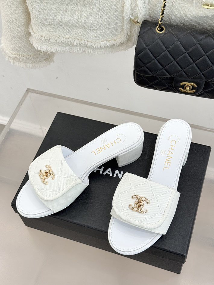 最高級シャネルスーパーコピー CHANEL ココマーク パールサンダル ミュール デニム ホワイト 2631006 シャネル 店舗 大阪 - 画像 (9)
