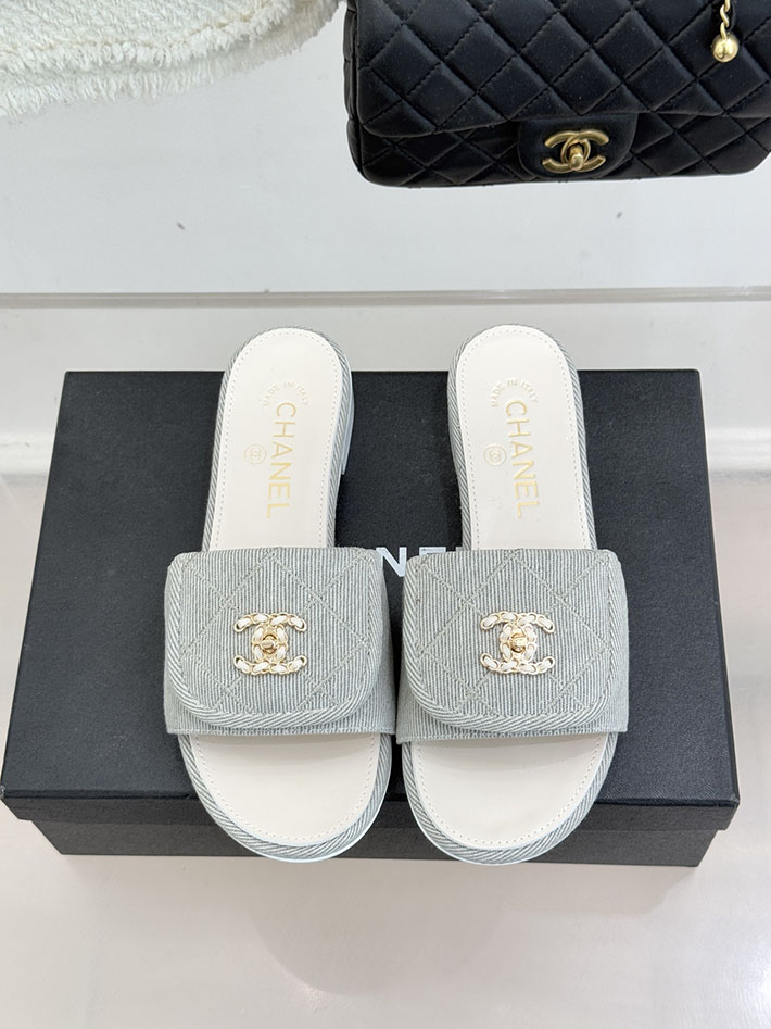 最高級シャネルスーパーコピー CHANEL CCロゴ ミュール コットン ビジュー ターンロック グレー 2631009 シャネル サンダル 定価 - 画像 (7)