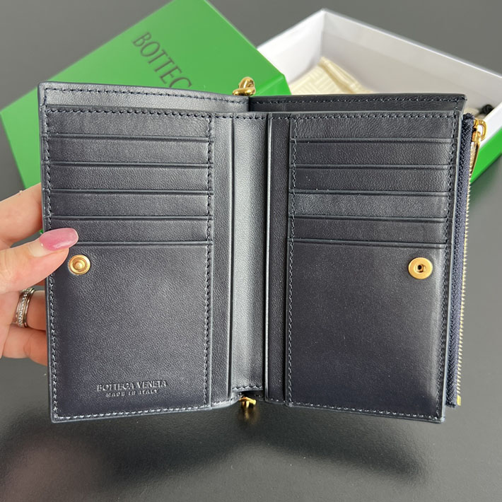 最高級ボッテガコピー Bottega Veneta ソルスティス ミディアム 二つ折りウォレット スペース 806078V4R418837 ボッテガ 財布 新作 - 画像 (6)