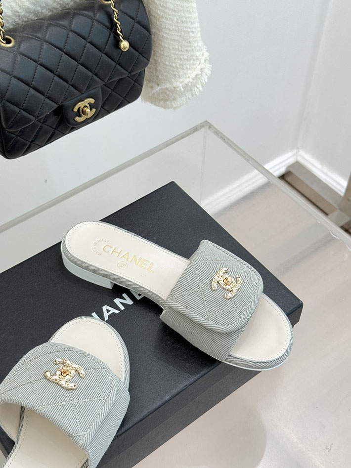 最高級シャネルスーパーコピー CHANEL CCロゴ ミュール コットン ビジュー ターンロック グレー 2631009 シャネル サンダル 定価 - 画像 (6)
